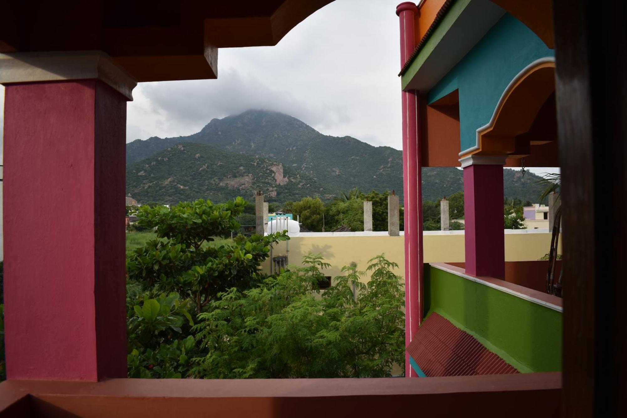 Rainbow Guest House Tiruvannāmalai Dış mekan fotoğraf
