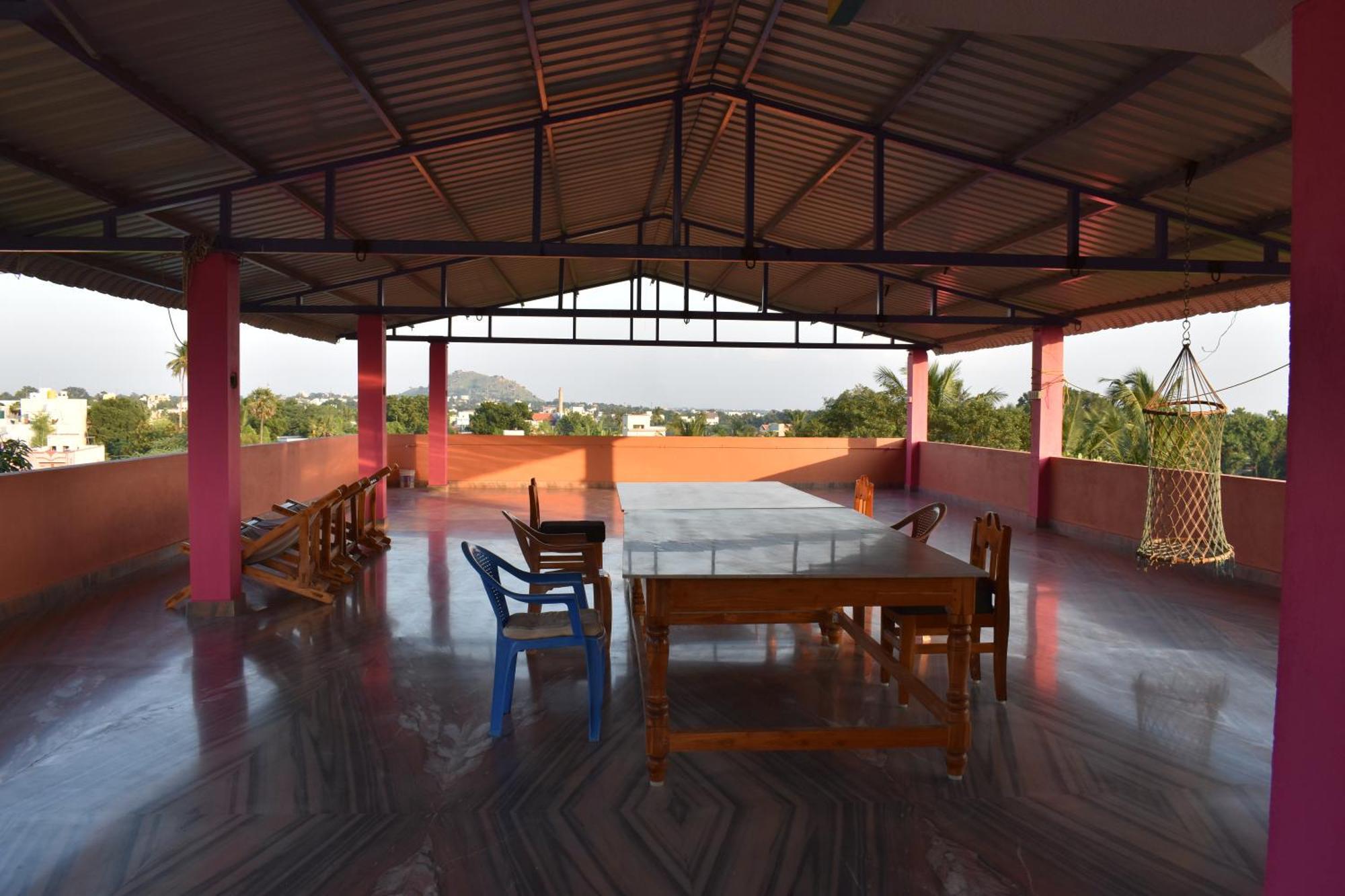 Rainbow Guest House Tiruvannāmalai Dış mekan fotoğraf